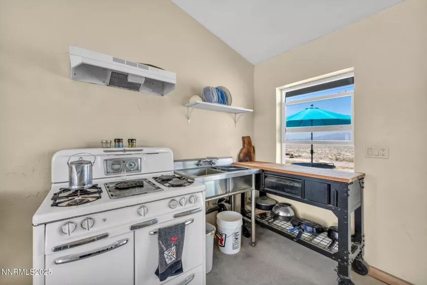 14995 Coal Canyon, Lovelock, Nevada 89419, 2 Bedrooms Bedrooms, ,1 BathroomBathrooms,Residential,Residential,Coal Canyon,250052679