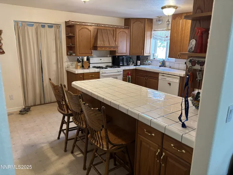1312 Saratoga, Minden, Nevada 89423, 4 Bedrooms Bedrooms, ,2 BathroomsBathrooms,Residential,Residential,Saratoga,250052680