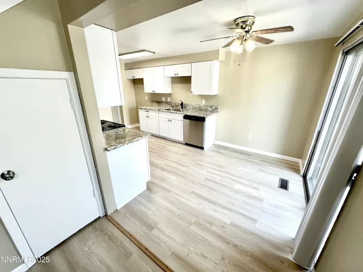 61 Condor, Carson City, Nevada 89701, 3 Bedrooms Bedrooms, ,2 BathroomsBathrooms,Residential,Residential,Condor,250052682