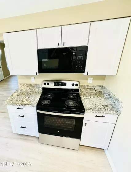 61 Condor, Carson City, Nevada 89701, 3 Bedrooms Bedrooms, ,2 BathroomsBathrooms,Residential,Residential,Condor,250052682