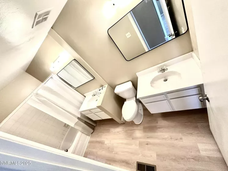 61 Condor, Carson City, Nevada 89701, 3 Bedrooms Bedrooms, ,2 BathroomsBathrooms,Residential,Residential,Condor,250052682