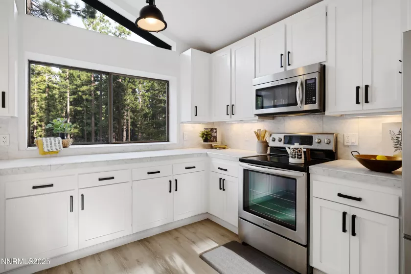 960 Apollo, Incline Village, Nevada 89451, 3 Bedrooms Bedrooms, ,3 BathroomsBathrooms,Residential,Residential,Apollo,250052683