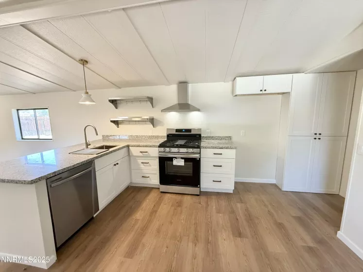 5353 Slope, Sun Valley, Nevada 89433, 3 Bedrooms Bedrooms, ,2 BathroomsBathrooms,Residential,Residential,Slope,250052688