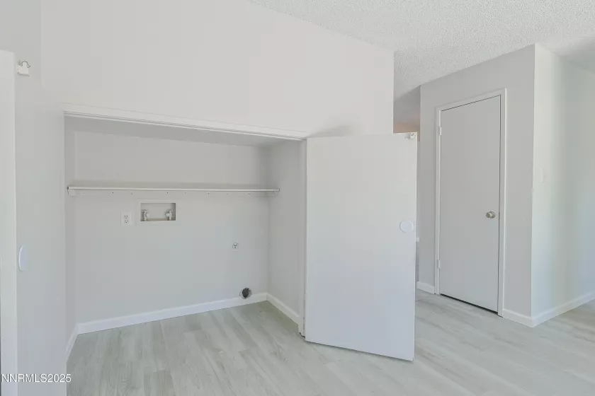 445 Pine Meadows, Sparks, Nevada 89431, 3 Bedrooms Bedrooms, ,2 BathroomsBathrooms,Residential,Residential,Pine Meadows,250052689