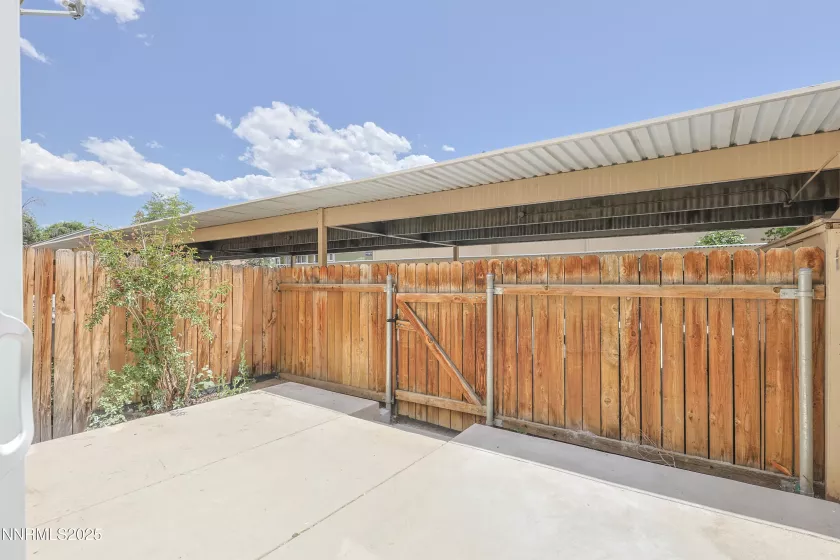 445 Pine Meadows, Sparks, Nevada 89431, 3 Bedrooms Bedrooms, ,2 BathroomsBathrooms,Residential,Residential,Pine Meadows,250052689
