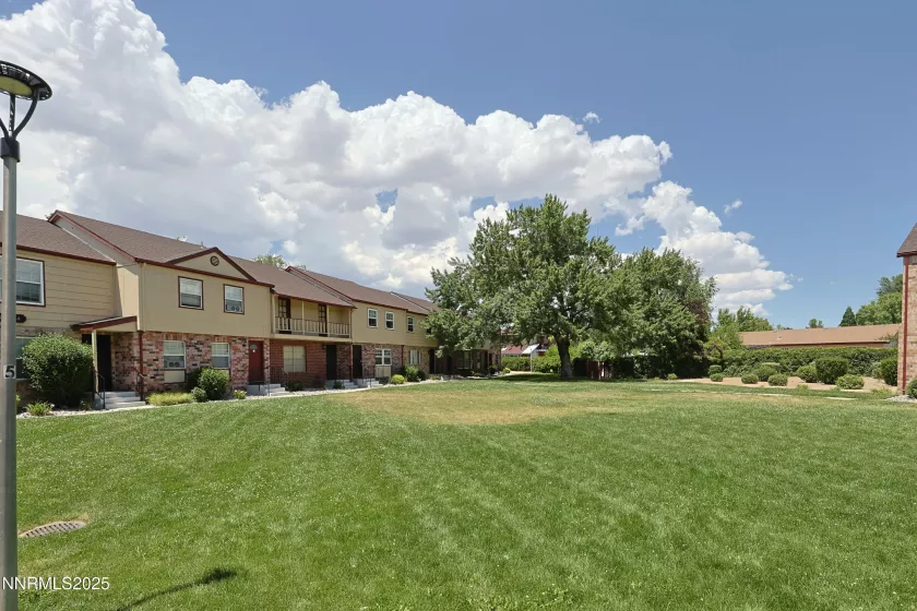 445 Pine Meadows, Sparks, Nevada 89431, 3 Bedrooms Bedrooms, ,2 BathroomsBathrooms,Residential,Residential,Pine Meadows,250052689