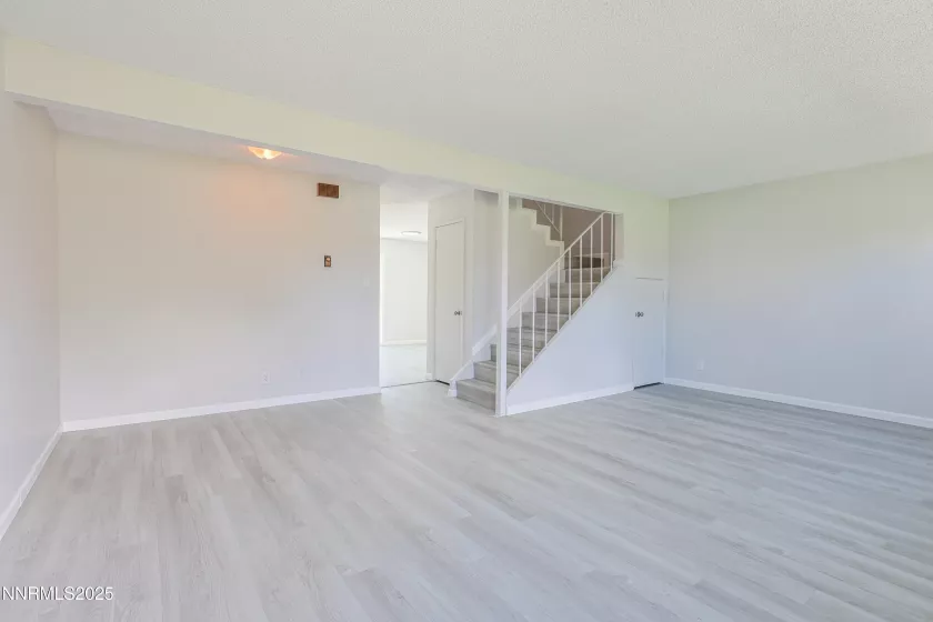 445 Pine Meadows, Sparks, Nevada 89431, 3 Bedrooms Bedrooms, ,2 BathroomsBathrooms,Residential,Residential,Pine Meadows,250052689