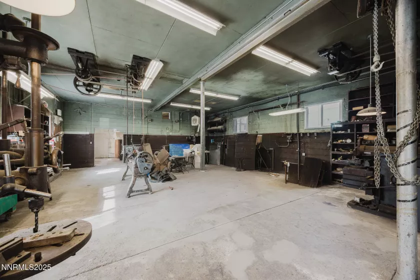 240 7th, Elko, Nevada 89801, ,Commercial Lease,Manufactured,7th,250052697