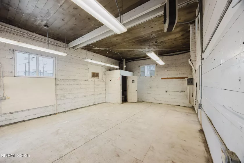 240 7th, Elko, Nevada 89801, ,Commercial Lease,Manufactured,7th,250052697