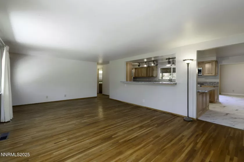 4879 Idlewild, Reno, Nevada 89519, 4 Bedrooms Bedrooms, ,3 BathroomsBathrooms,Residential,Residential,Idlewild,250052711