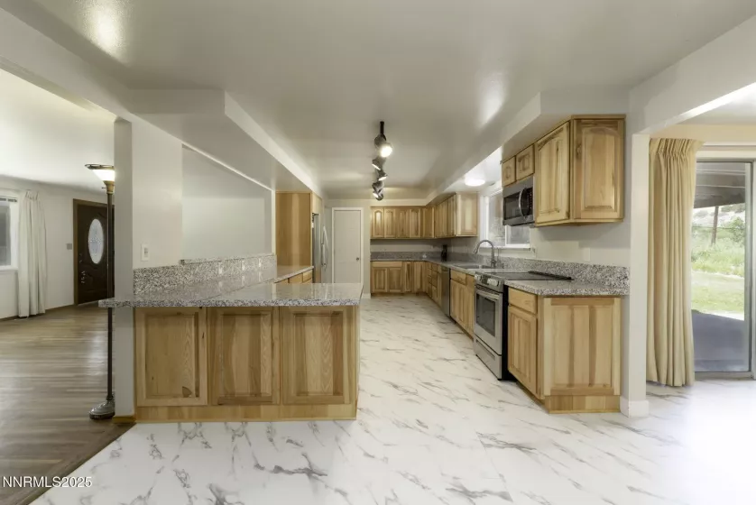 4879 Idlewild, Reno, Nevada 89519, 4 Bedrooms Bedrooms, ,3 BathroomsBathrooms,Residential,Residential,Idlewild,250052711