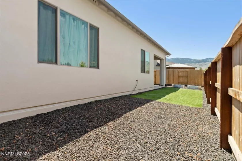 1772 Hogan Peak, Carson City, Nevada 89701, 3 Bedrooms Bedrooms, ,2 BathroomsBathrooms,Residential,Residential,Hogan Peak,250052722