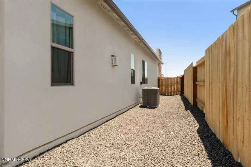 1772 Hogan Peak, Carson City, Nevada 89701, 3 Bedrooms Bedrooms, ,2 BathroomsBathrooms,Residential,Residential,Hogan Peak,250052722