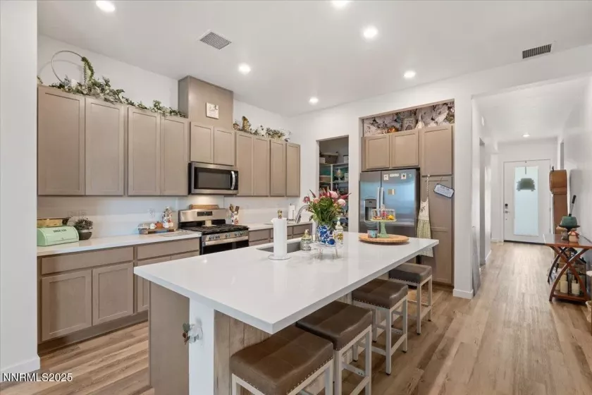 1772 Hogan Peak, Carson City, Nevada 89701, 3 Bedrooms Bedrooms, ,2 BathroomsBathrooms,Residential,Residential,Hogan Peak,250052722