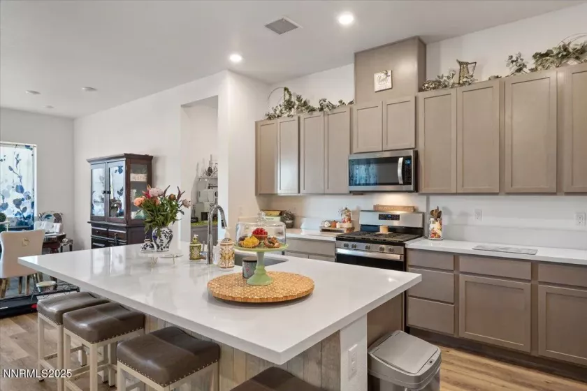 1772 Hogan Peak, Carson City, Nevada 89701, 3 Bedrooms Bedrooms, ,2 BathroomsBathrooms,Residential,Residential,Hogan Peak,250052722