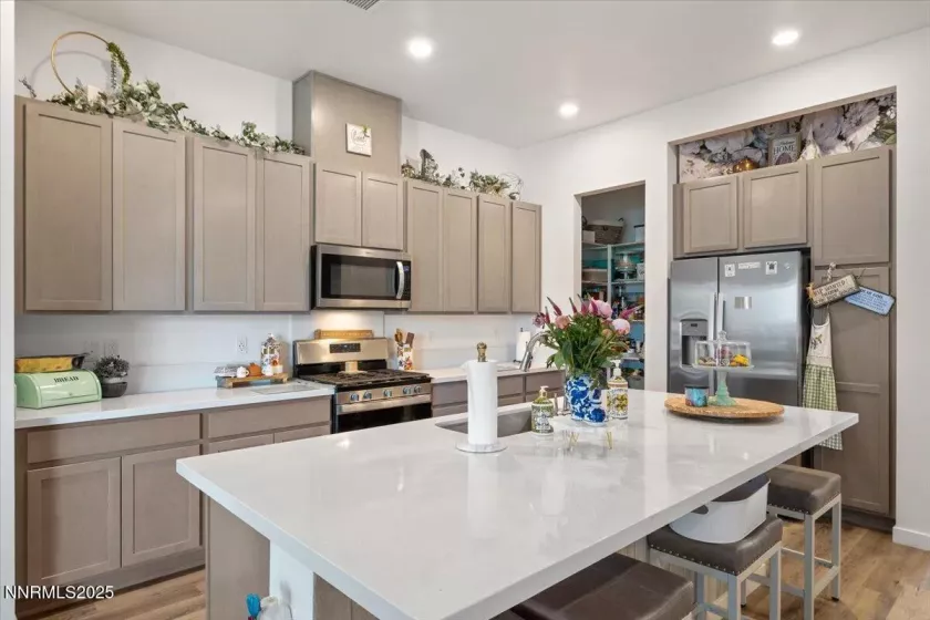 1772 Hogan Peak, Carson City, Nevada 89701, 3 Bedrooms Bedrooms, ,2 BathroomsBathrooms,Residential,Residential,Hogan Peak,250052722