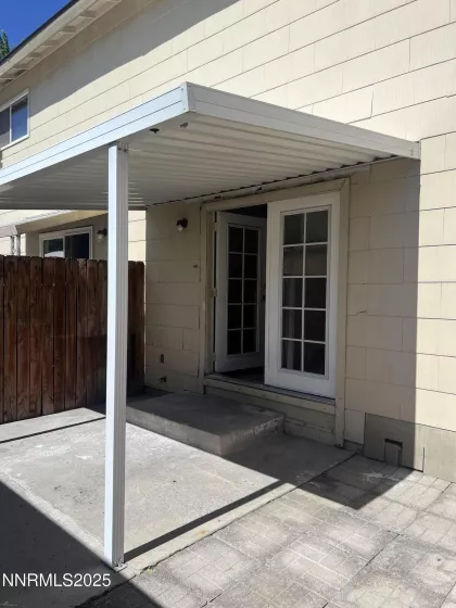 385 Smithridge, Reno, Nevada 89502, 2 Bedrooms Bedrooms, ,2 BathroomsBathrooms,Residential,Residential,Smithridge,250052723
