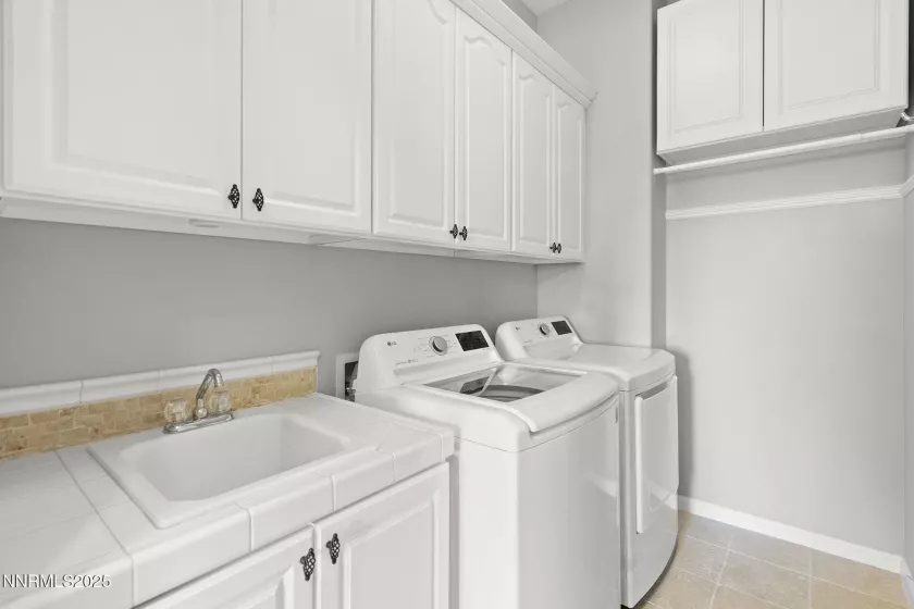 9900 Wilbur May, Reno, Nevada 89521, 3 Bedrooms Bedrooms, ,2 BathroomsBathrooms,Residential,Residential,Wilbur May,250052725