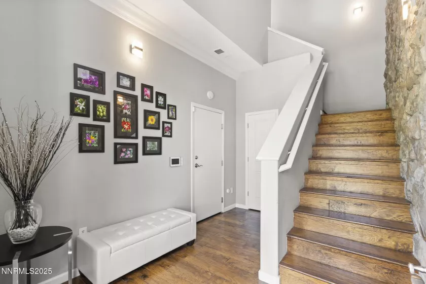 9900 Wilbur May, Reno, Nevada 89521, 3 Bedrooms Bedrooms, ,2 BathroomsBathrooms,Residential,Residential,Wilbur May,250052725