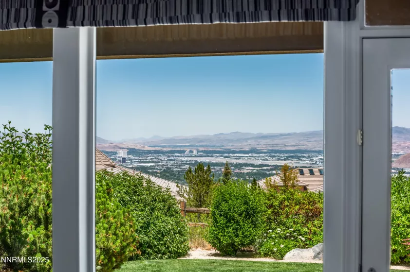 10212 Via Como, Reno, Nevada 89511, 4 Bedrooms Bedrooms, ,4 BathroomsBathrooms,Residential,Residential,Via Como,250052726