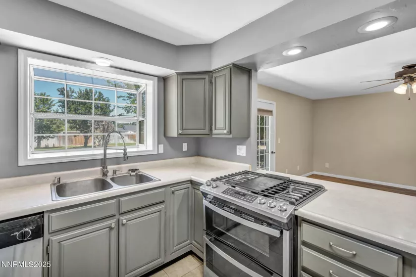 4210 Magnolia, Fallon, Nevada 89406, 3 Bedrooms Bedrooms, ,2 BathroomsBathrooms,Residential,Residential,Magnolia,250052728