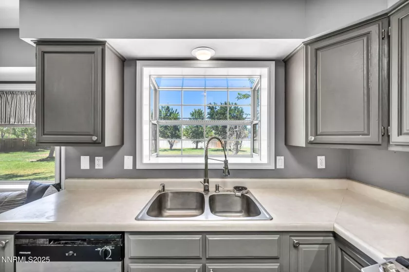 4210 Magnolia, Fallon, Nevada 89406, 3 Bedrooms Bedrooms, ,2 BathroomsBathrooms,Residential,Residential,Magnolia,250052728