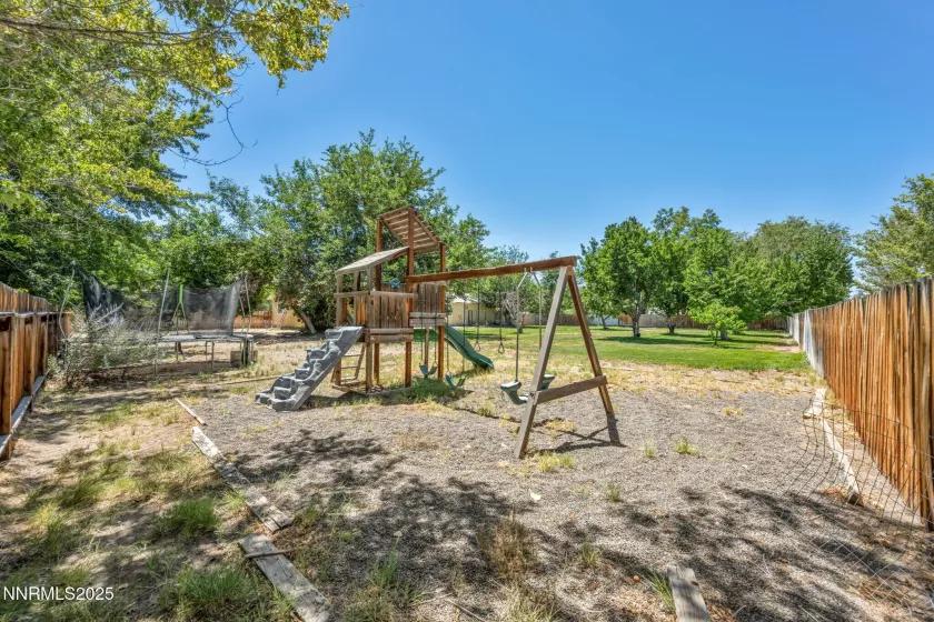 4210 Magnolia, Fallon, Nevada 89406, 3 Bedrooms Bedrooms, ,2 BathroomsBathrooms,Residential,Residential,Magnolia,250052728