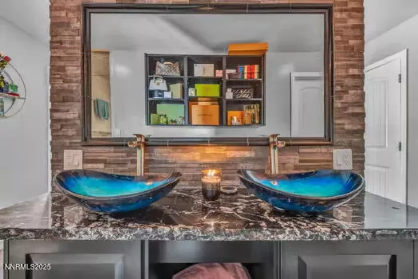 14675 Chamy Drive, Reno, Nevada 89521, 6 Bedrooms Bedrooms, ,3 BathroomsBathrooms,Residential,Residential,Chamy Drive,250052730