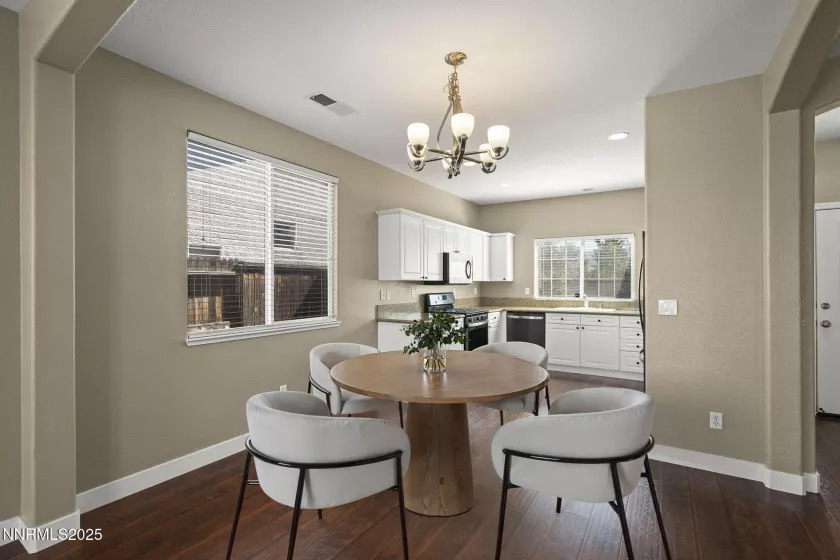 10265 Lucente, Reno, Nevada 89521, 3 Bedrooms Bedrooms, ,2 BathroomsBathrooms,Residential,Residential,Lucente,250052735