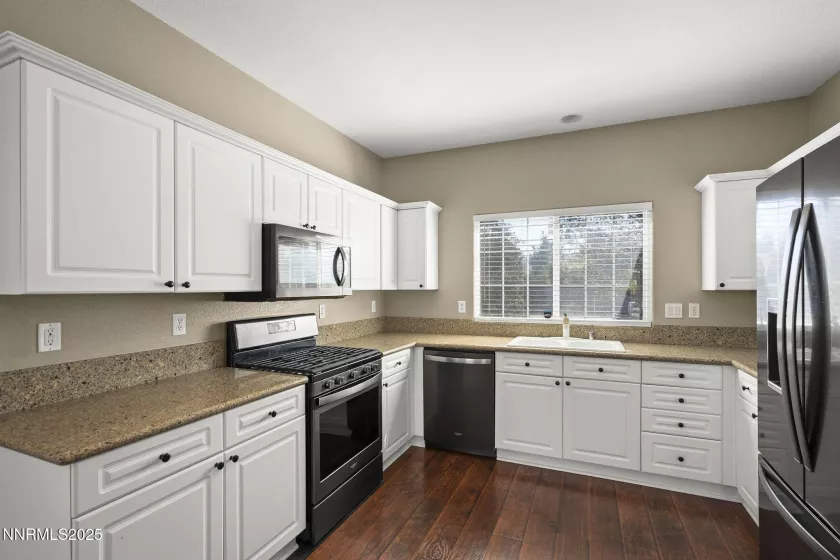 10265 Lucente, Reno, Nevada 89521, 3 Bedrooms Bedrooms, ,2 BathroomsBathrooms,Residential,Residential,Lucente,250052735