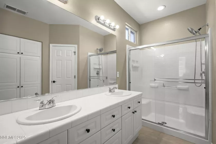 10265 Lucente, Reno, Nevada 89521, 3 Bedrooms Bedrooms, ,2 BathroomsBathrooms,Residential,Residential,Lucente,250052735