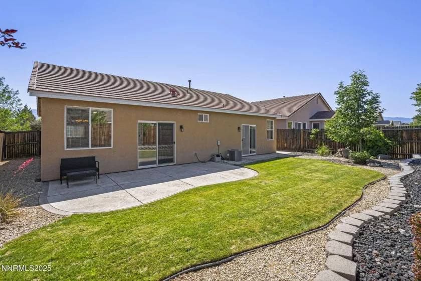 10265 Lucente, Reno, Nevada 89521, 3 Bedrooms Bedrooms, ,2 BathroomsBathrooms,Residential,Residential,Lucente,250052735
