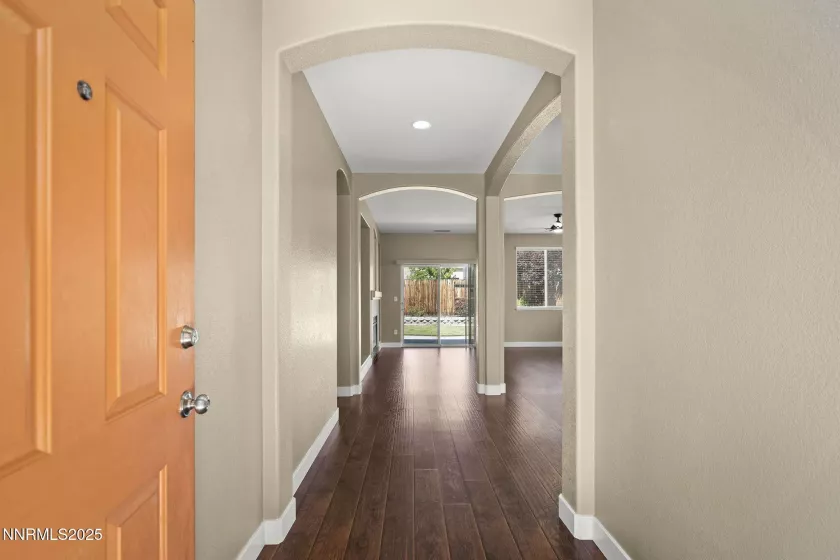 10265 Lucente, Reno, Nevada 89521, 3 Bedrooms Bedrooms, ,2 BathroomsBathrooms,Residential,Residential,Lucente,250052735