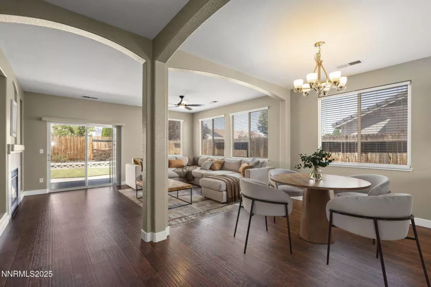 10265 Lucente, Reno, Nevada 89521, 3 Bedrooms Bedrooms, ,2 BathroomsBathrooms,Residential,Residential,Lucente,250052735