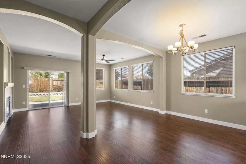 10265 Lucente, Reno, Nevada 89521, 3 Bedrooms Bedrooms, ,2 BathroomsBathrooms,Residential,Residential,Lucente,250052735