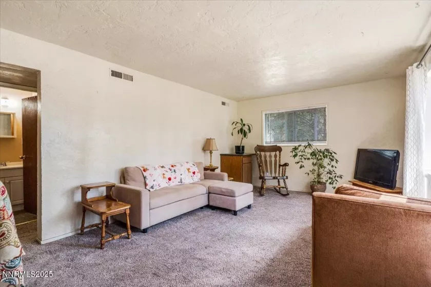 170 Pine, Stateline, Nevada 89449, 5 Bedrooms Bedrooms, ,2 BathroomsBathrooms,Residential,Residential,Pine,250052740