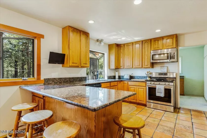 170 Pine, Stateline, Nevada 89449, 5 Bedrooms Bedrooms, ,2 BathroomsBathrooms,Residential,Residential,Pine,250052740