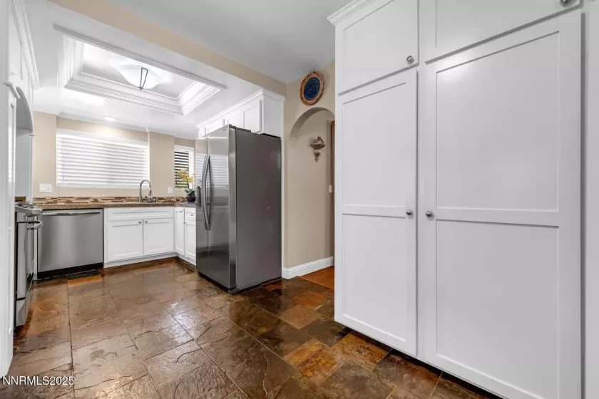 831 Blue Falls, Reno, Nevada 89511, 4 Bedrooms Bedrooms, ,3 BathroomsBathrooms,Residential,Residential,Blue Falls,250052743