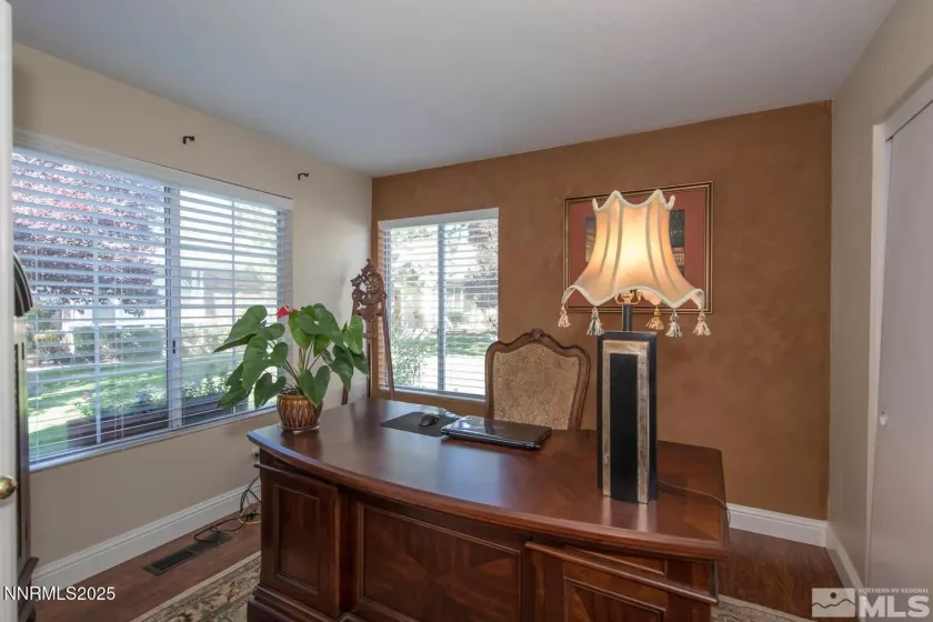 831 Blue Falls, Reno, Nevada 89511, 4 Bedrooms Bedrooms, ,3 BathroomsBathrooms,Residential,Residential,Blue Falls,250052743