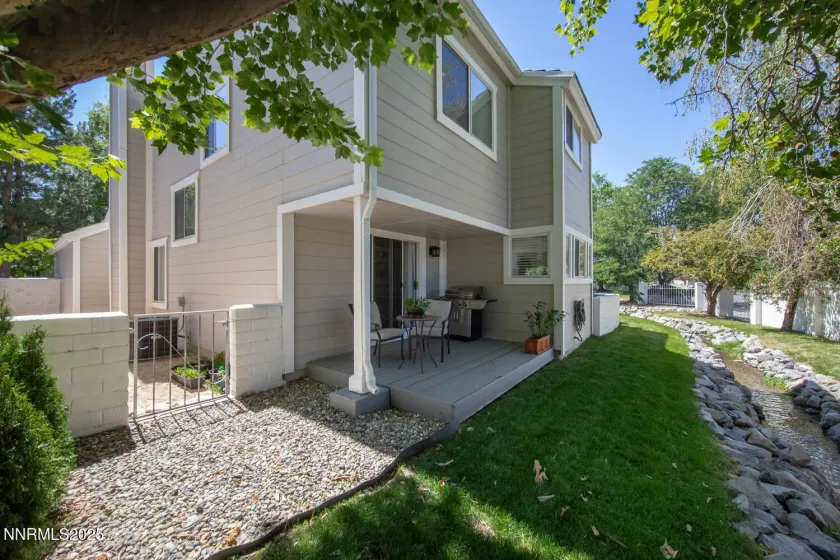 831 Blue Falls, Reno, Nevada 89511, 4 Bedrooms Bedrooms, ,3 BathroomsBathrooms,Residential,Residential,Blue Falls,250052743