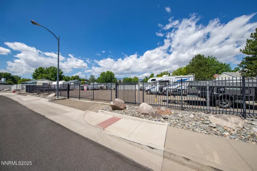 831 Blue Falls, Reno, Nevada 89511, 4 Bedrooms Bedrooms, ,3 BathroomsBathrooms,Residential,Residential,Blue Falls,250052743