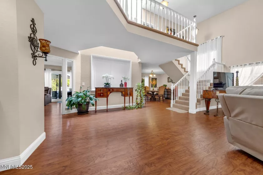 831 Blue Falls, Reno, Nevada 89511, 4 Bedrooms Bedrooms, ,3 BathroomsBathrooms,Residential,Residential,Blue Falls,250052743