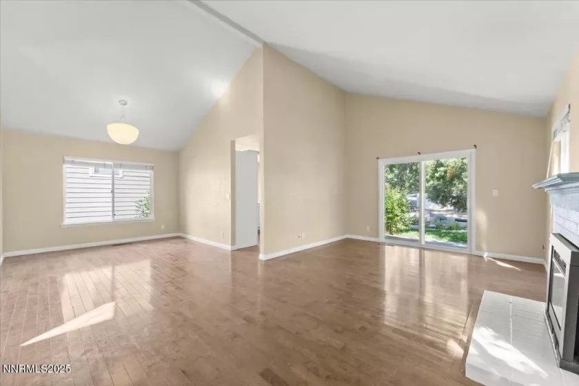 7187 Blue Falls, Reno, Nevada 89511, 4 Bedrooms Bedrooms, ,2 BathroomsBathrooms,Residential,Residential,Blue Falls,250052745