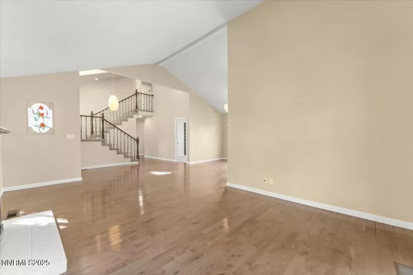 7187 Blue Falls, Reno, Nevada 89511, 4 Bedrooms Bedrooms, ,2 BathroomsBathrooms,Residential,Residential,Blue Falls,250052745