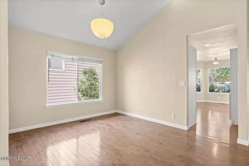 7187 Blue Falls, Reno, Nevada 89511, 4 Bedrooms Bedrooms, ,2 BathroomsBathrooms,Residential,Residential,Blue Falls,250052745