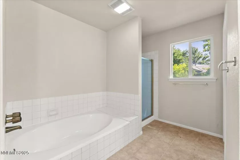 7187 Blue Falls, Reno, Nevada 89511, 4 Bedrooms Bedrooms, ,2 BathroomsBathrooms,Residential,Residential,Blue Falls,250052745