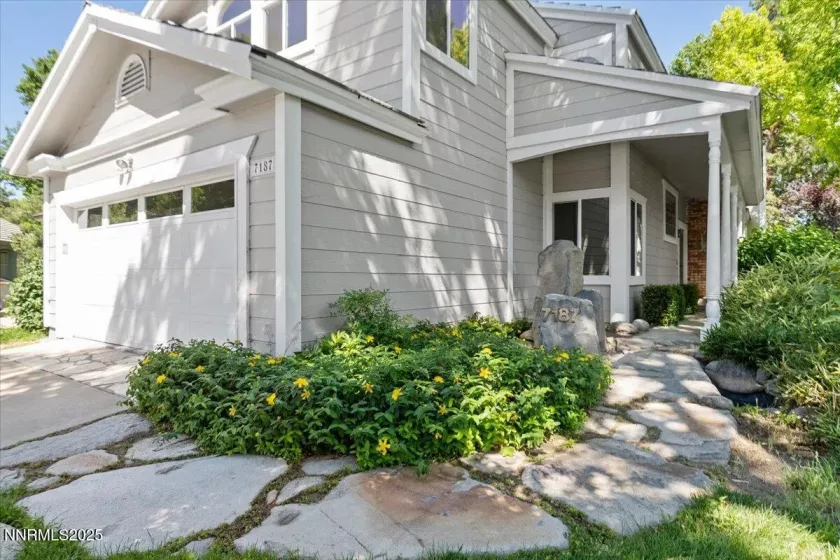 7187 Blue Falls, Reno, Nevada 89511, 4 Bedrooms Bedrooms, ,2 BathroomsBathrooms,Residential,Residential,Blue Falls,250052745