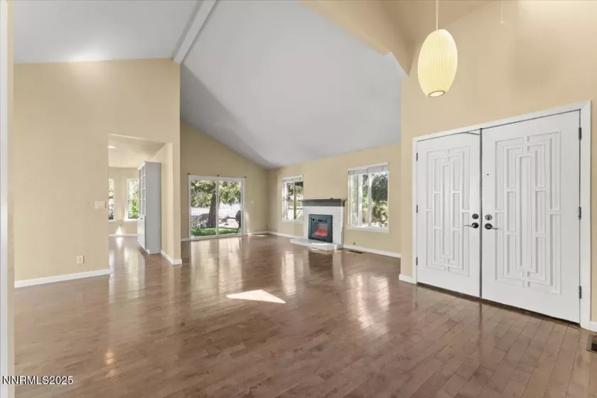 7187 Blue Falls, Reno, Nevada 89511, 4 Bedrooms Bedrooms, ,2 BathroomsBathrooms,Residential,Residential,Blue Falls,250052745