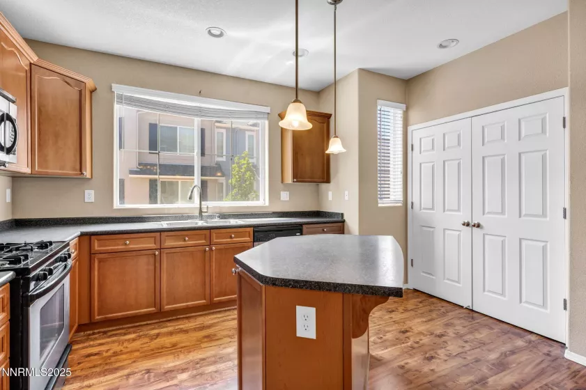 3116 Sterling Ridge, Sparks, Nevada 89431, 2 Bedrooms Bedrooms, ,3 BathroomsBathrooms,Residential,Residential,Sterling Ridge,250052749