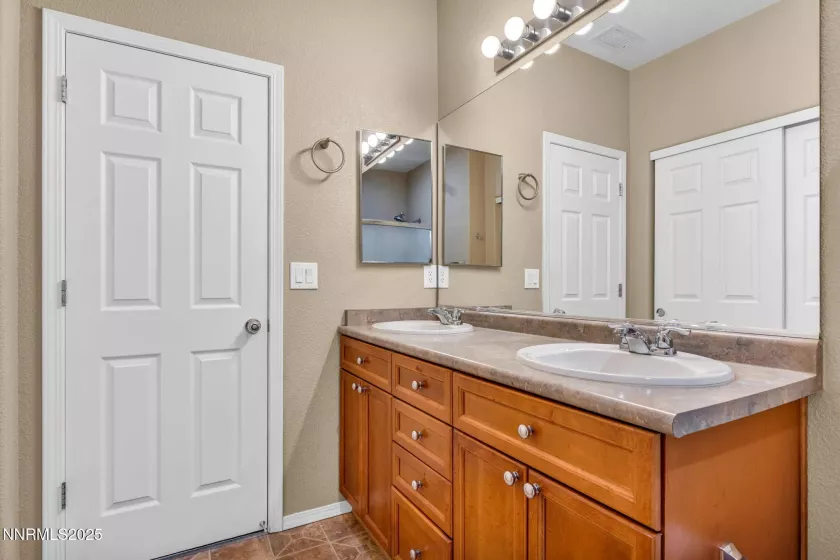 3116 Sterling Ridge, Sparks, Nevada 89431, 2 Bedrooms Bedrooms, ,3 BathroomsBathrooms,Residential,Residential,Sterling Ridge,250052749